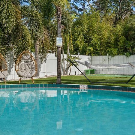 2B1B Stylish Little House W Shared Pool 511 Villa Clearwater Exterior photo