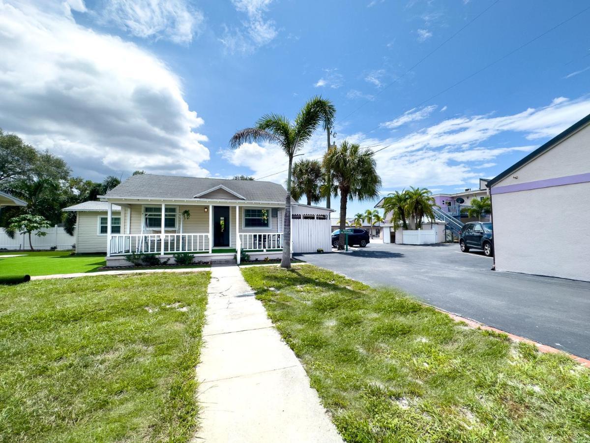 2B1B Stylish Little House W Shared Pool 511 Villa Clearwater Exterior photo
